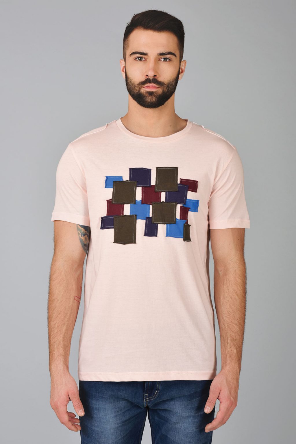 patch pocket tshirt