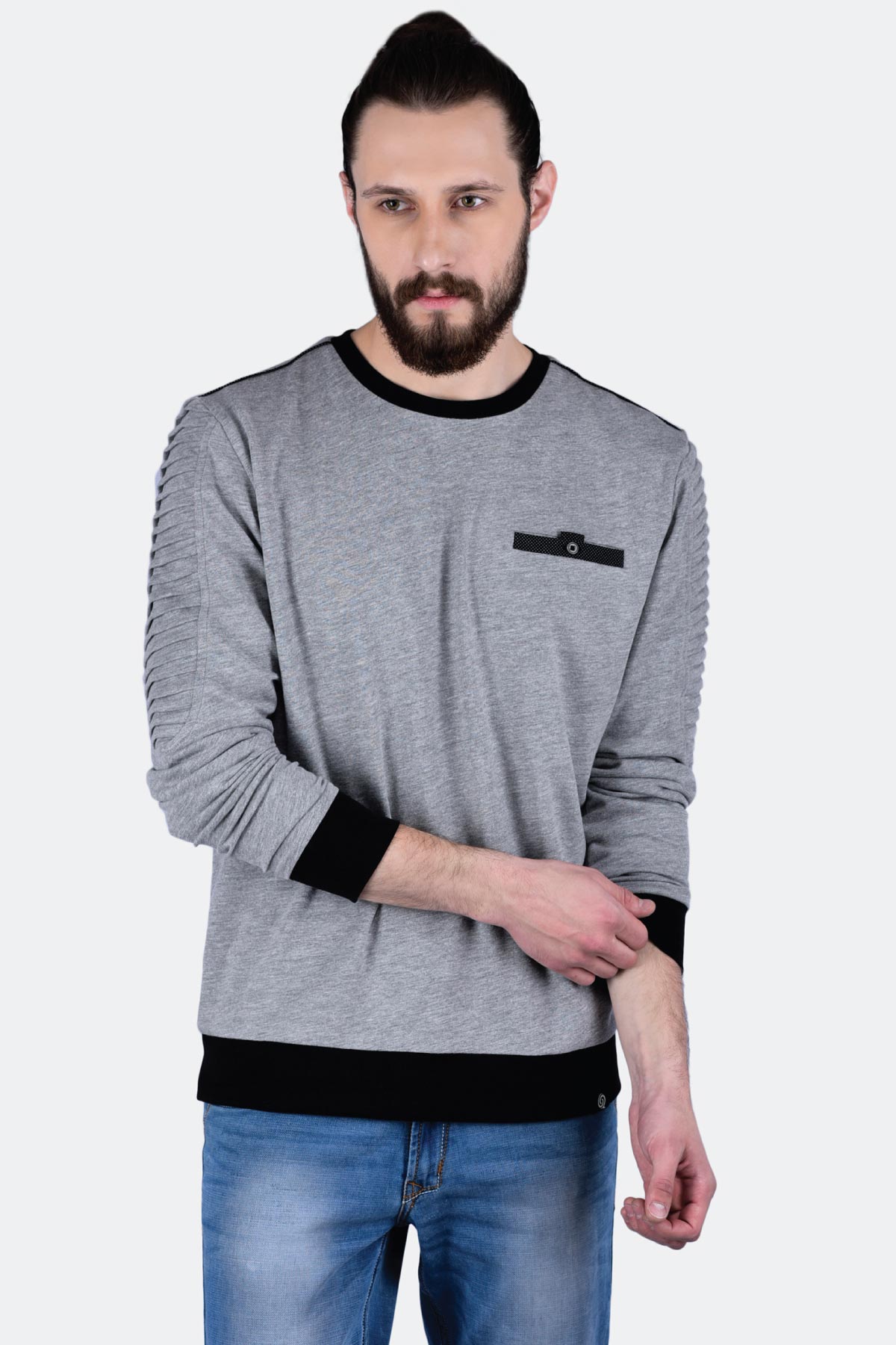 Pleated Sweatshirt - Quontico
